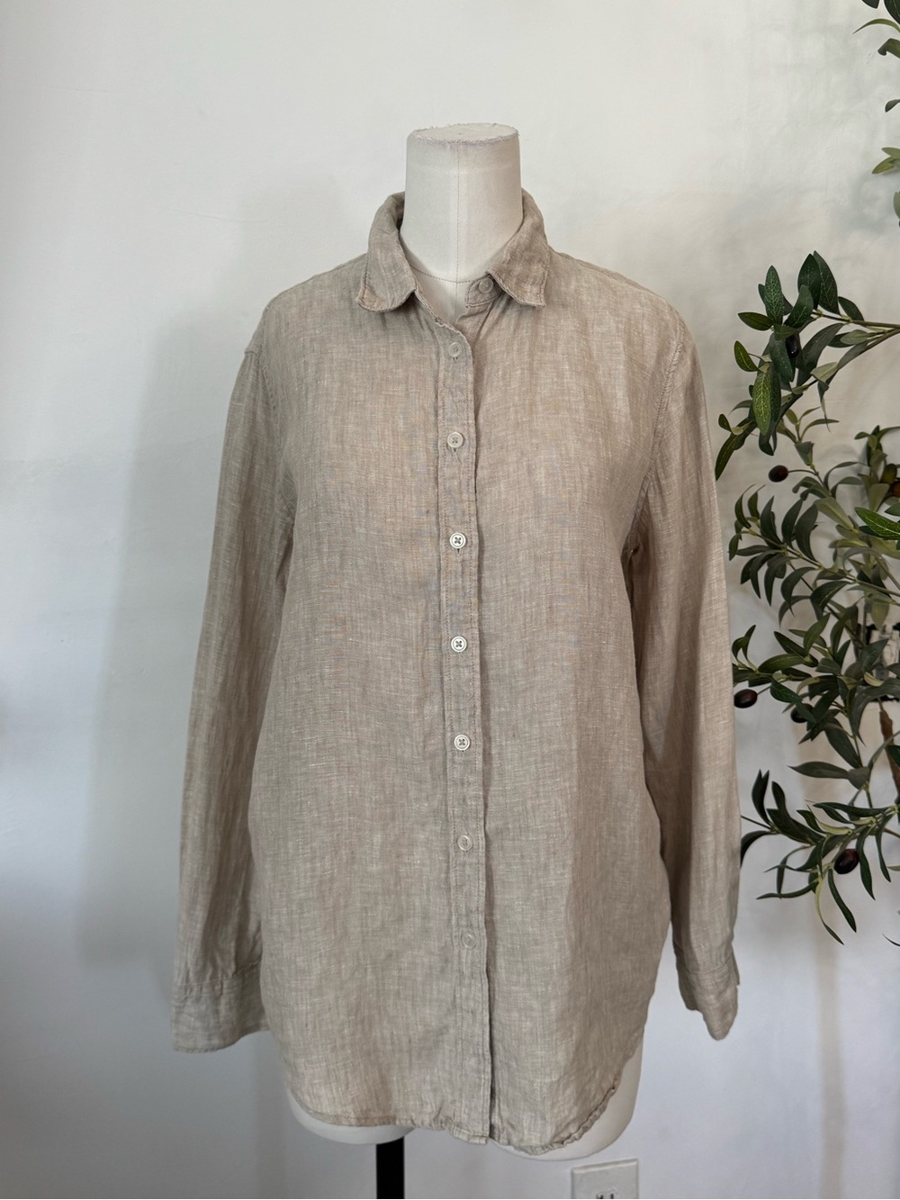 Quince 100% Linen Button Down Shirt Small Beige Oatmeal Long Sleeve